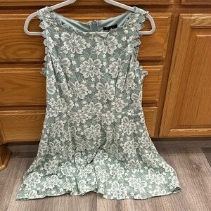 Mini sleeveless dress size 13